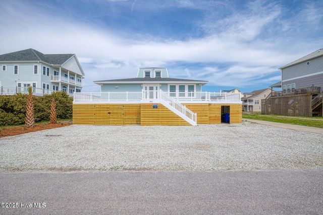 304 Marina Way, N Topsail Beach, NC 28460