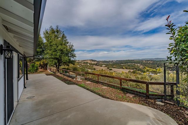 10370 Spunn Rd, Jackson, CA 95642