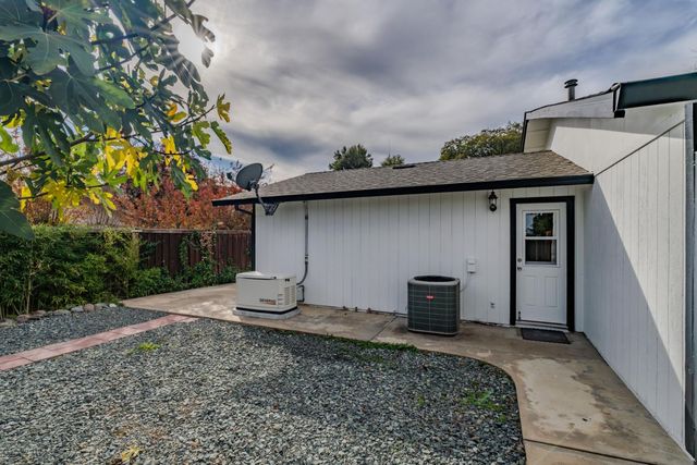 10370 Spunn Rd, Jackson, CA 95642