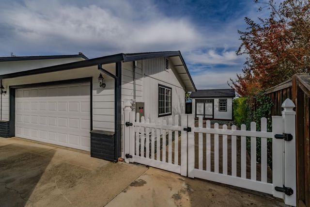 10370 Spunn Rd, Jackson, CA 95642