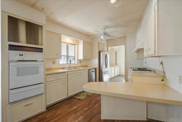 1175 La Moree Road, San Marcos, CA 92078