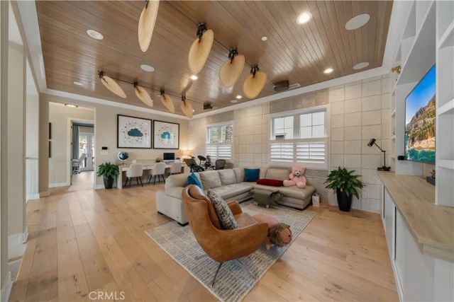 100 Boulder Pass, Irvine, CA 92602