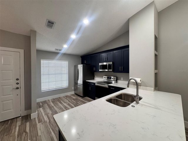 13903 TIMBERLAND DRIVE 204, Orlando, FL 32824