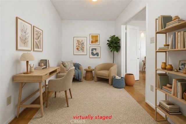 22259 Bassett, Canoga Park, CA 91303