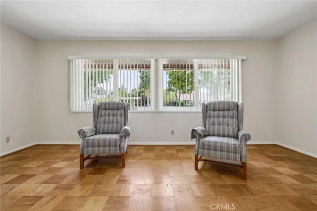 22259 Bassett, Canoga Park, CA 91303