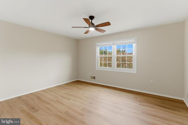 69 JEFFERSON DRIVE, Spotswood, NJ 08884