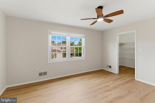 69 JEFFERSON DRIVE, Spotswood, NJ 08884