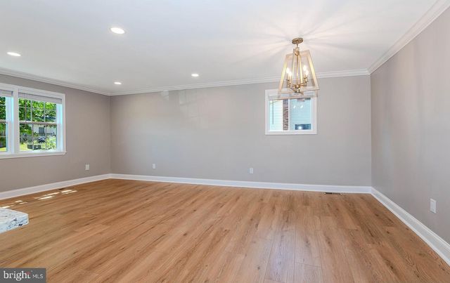 7730 MIDDLEGATE CT, Pasadena, MD 21122
