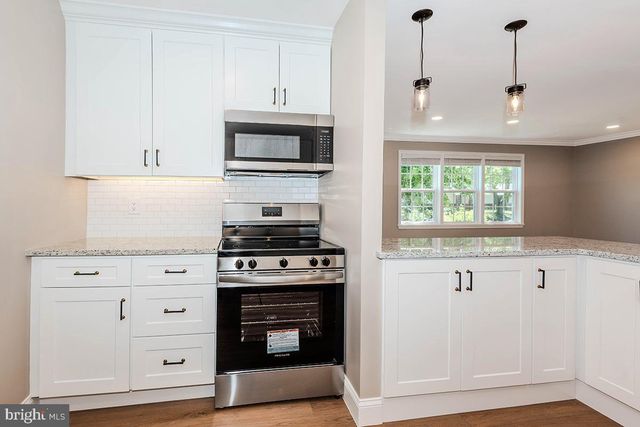 7730 MIDDLEGATE CT, Pasadena, MD 21122