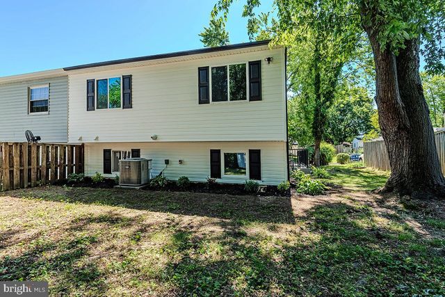 7730 MIDDLEGATE CT, Pasadena, MD 21122