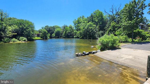 7730 MIDDLEGATE CT, Pasadena, MD 21122