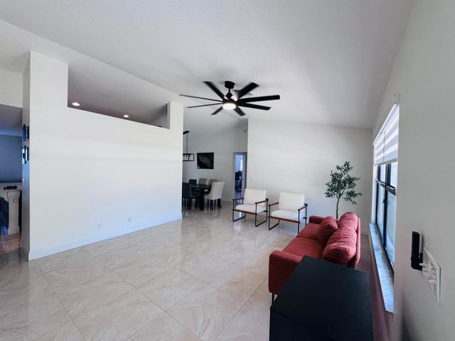 14196 N 77TH Place N, The Acreage, FL 33470