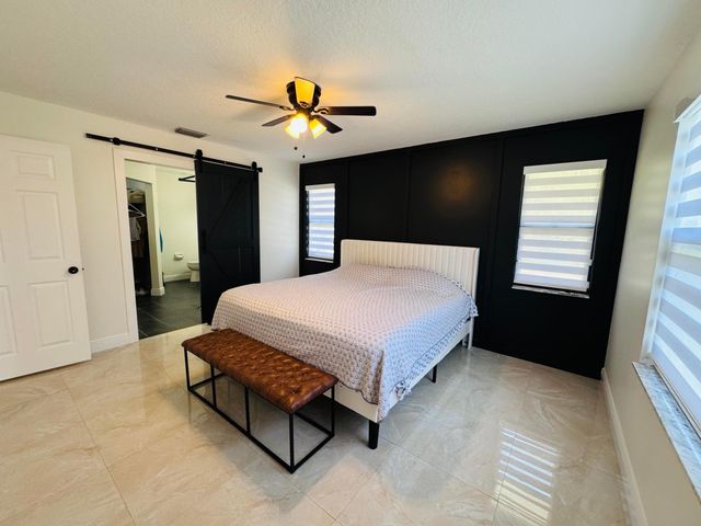 14196 N 77TH Place N, The Acreage, FL 33470