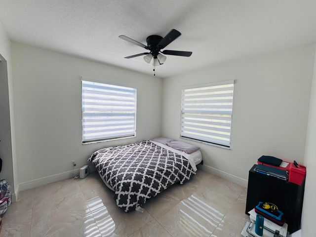 14196 N 77TH Place N, The Acreage, FL 33470