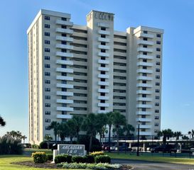 10100 Beach Club Dr Apt 6D, Myrtle Beach, SC 29572