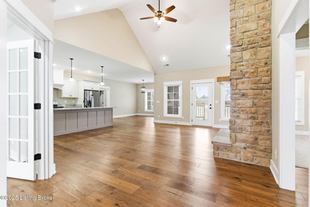 421 Robin Way, Shepherdsville, KY 40165