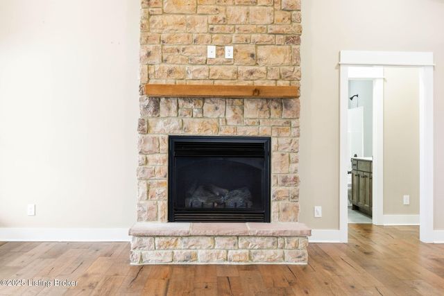 421 Robin Way, Shepherdsville, KY 40165