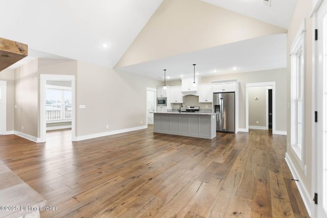 421 Robin Way, Shepherdsville, KY 40165