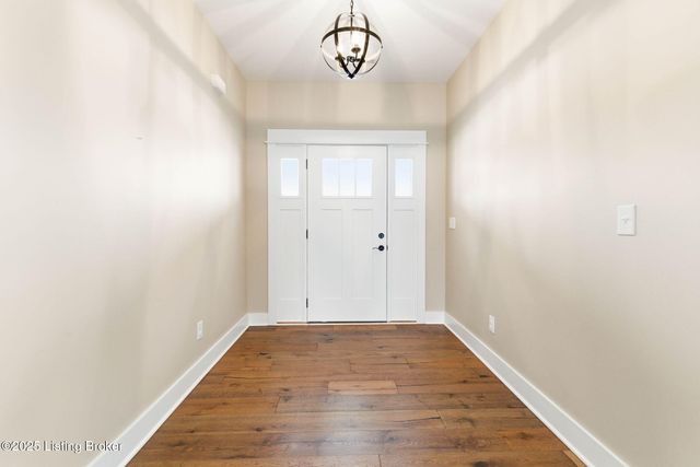 421 Robin Way, Shepherdsville, KY 40165