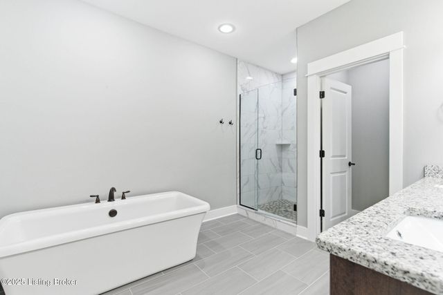 421 Robin Way, Shepherdsville, KY 40165