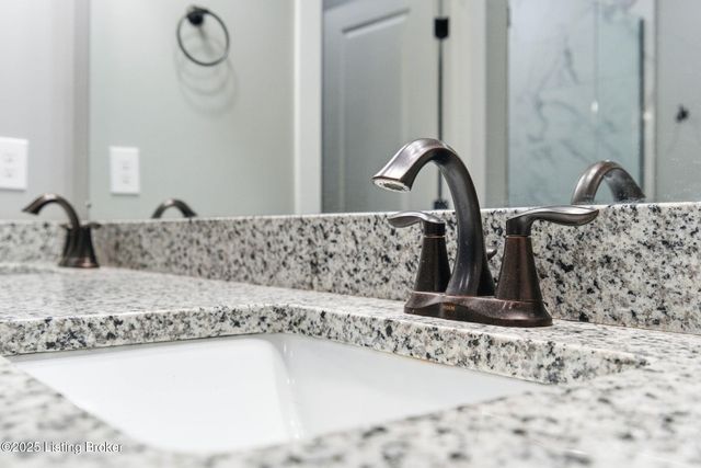 421 Robin Way, Shepherdsville, KY 40165