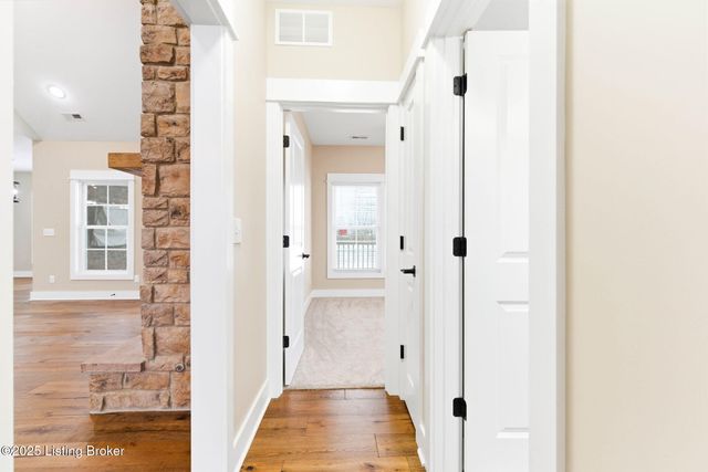 421 Robin Way, Shepherdsville, KY 40165