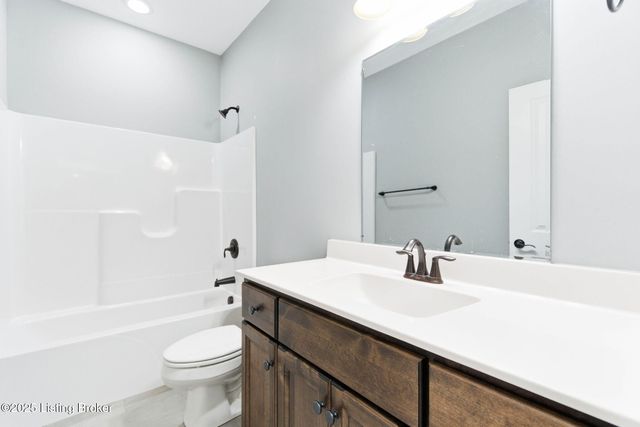 421 Robin Way, Shepherdsville, KY 40165