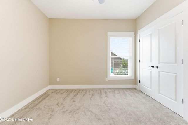 421 Robin Way, Shepherdsville, KY 40165