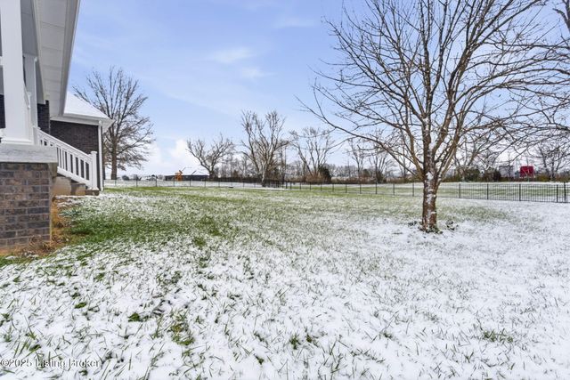 421 Robin Way, Shepherdsville, KY 40165