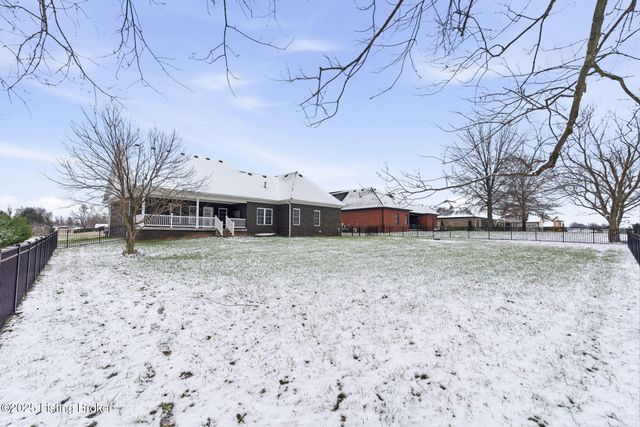 421 Robin Way, Shepherdsville, KY 40165