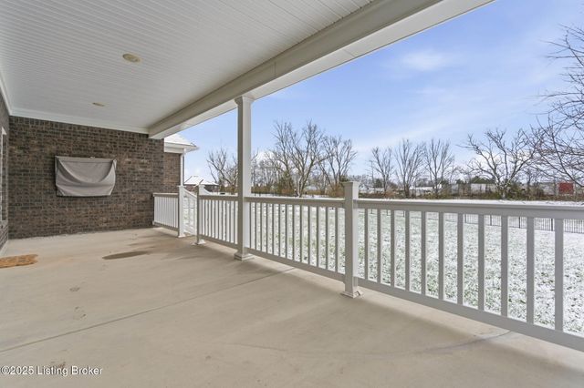 421 Robin Way, Shepherdsville, KY 40165