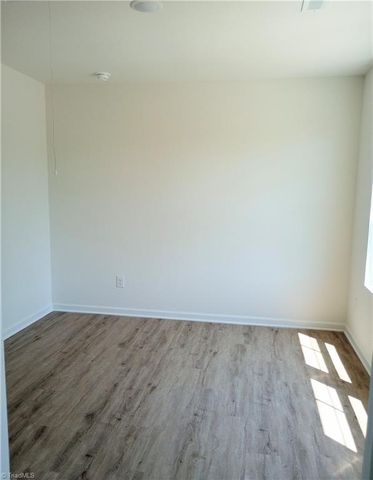 801 E Commerce Avenue, High Point, NC 27260