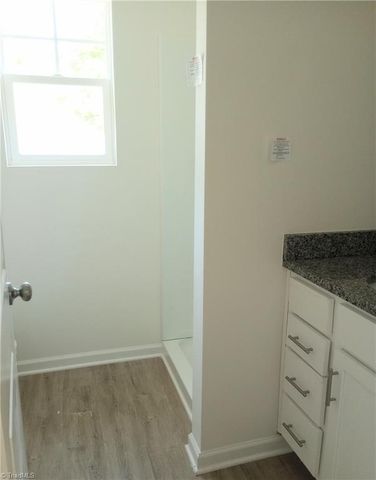 801 E Commerce Avenue, High Point, NC 27260