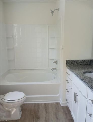 801 E Commerce Avenue, High Point, NC 27260