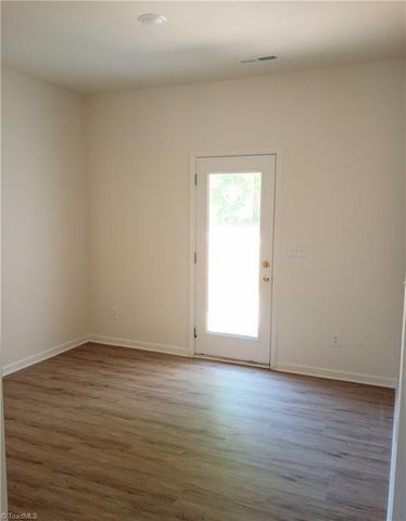 801 E Commerce Avenue, High Point, NC 27260