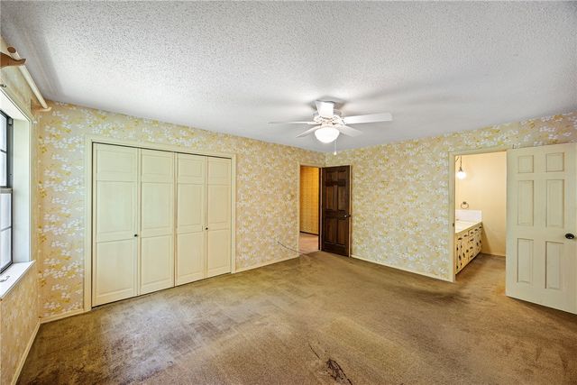 411 Marina Road, Russellville, AR 72802
