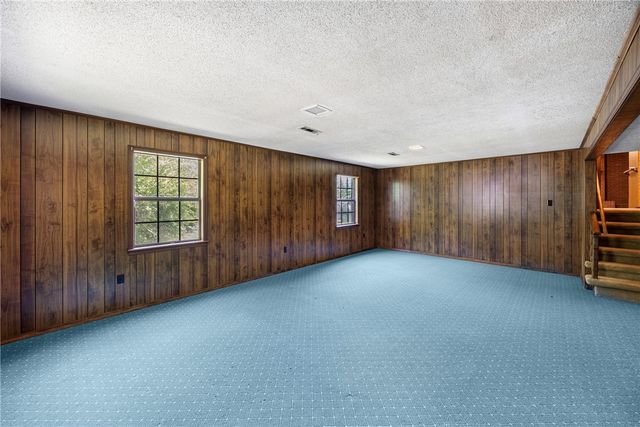 411 Marina Road, Russellville, AR 72802
