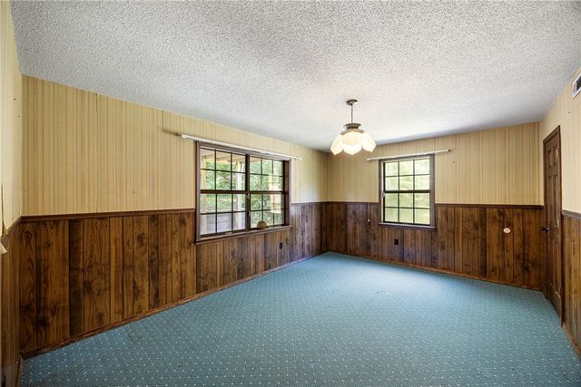 411 Marina Road, Russellville, AR 72802
