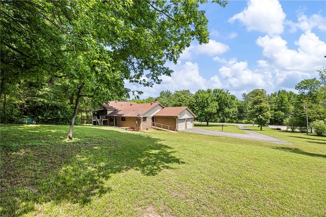 411 Marina Road, Russellville, AR 72802