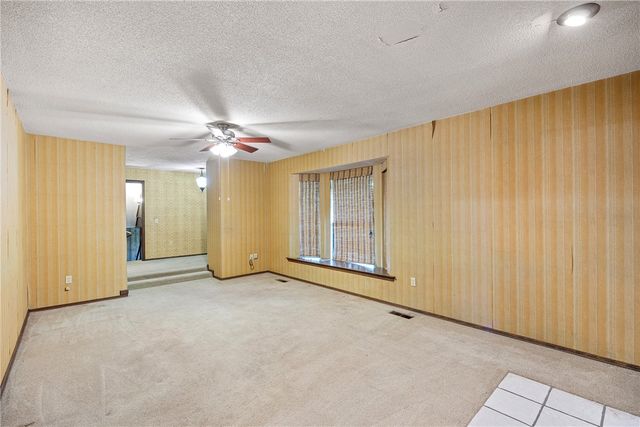 411 Marina Road, Russellville, AR 72802