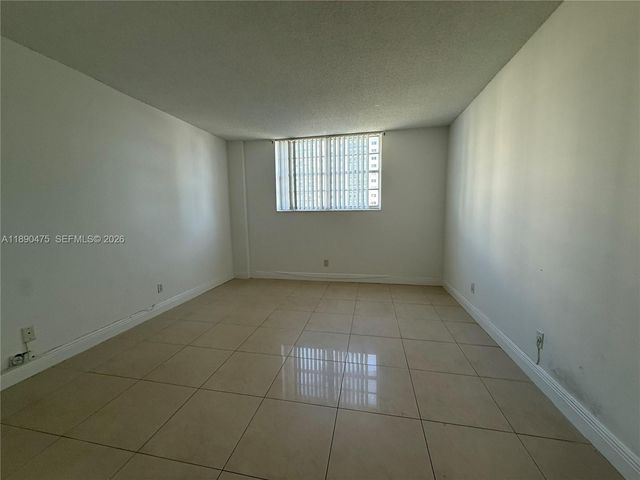 19390 Collins Avenue 502, Sunny Isles Beach, FL 33160