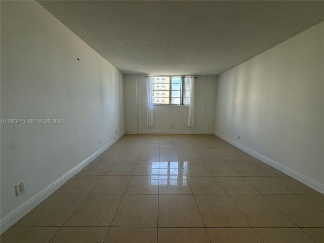 19390 Collins Avenue 502, Sunny Isles Beach, FL 33160