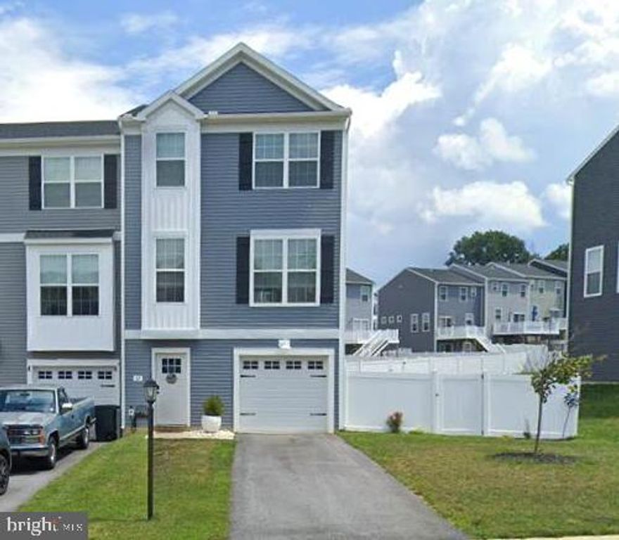 37 COOP LN, Hanover, PA 17331