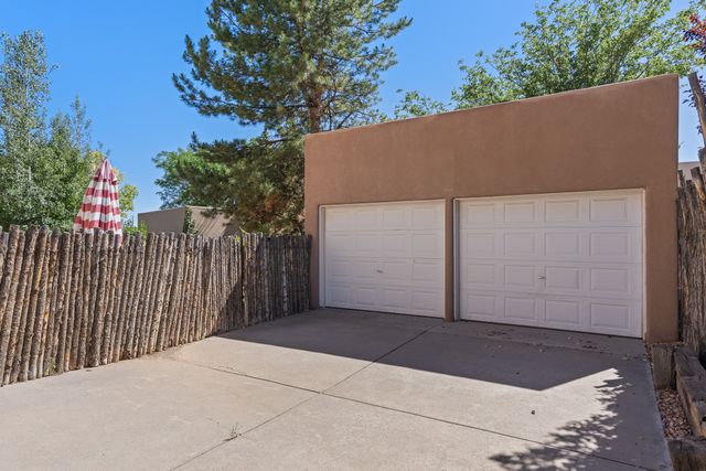 4312 Cloud Dance, Santa Fe, NM 87507