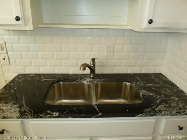 1314 MARYLAND, Grosse Pointe Park, MI 48230