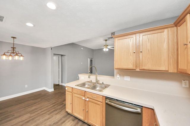 15122 Diamond Way, Baytown, TX 77523
