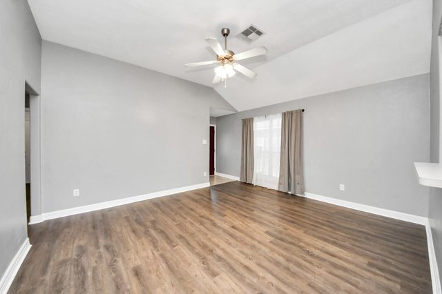 15122 Diamond Way, Baytown, TX 77523