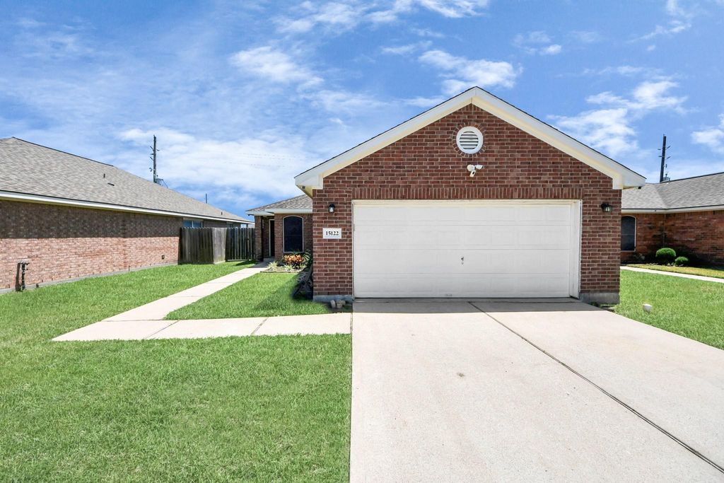 15122 Diamond Way, Baytown, TX 77523