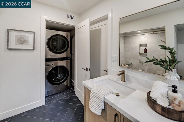1125 Singingwood Ct 4, Walnut Creek, CA 94595