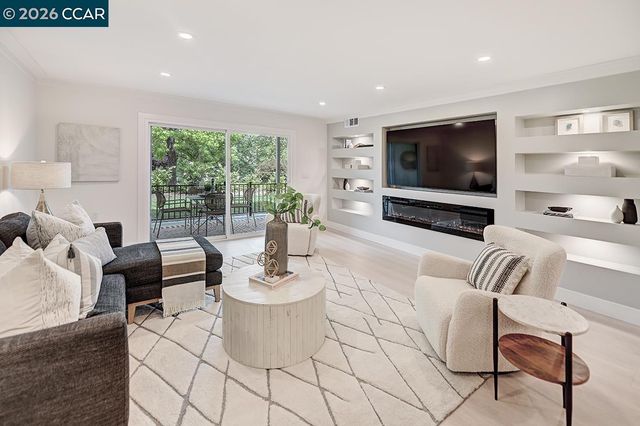 1125 Singingwood Ct 4, Walnut Creek, CA 94595